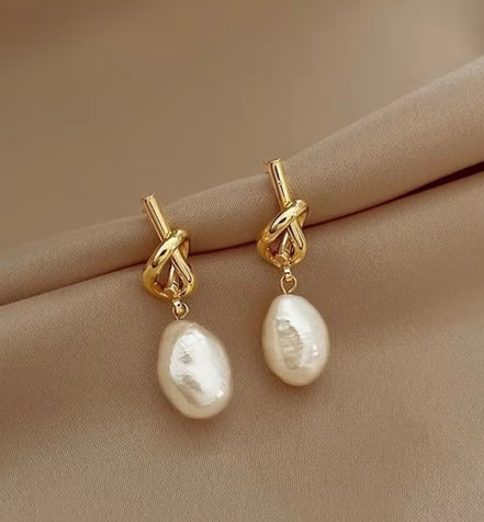 Pearl Knot Earrings
