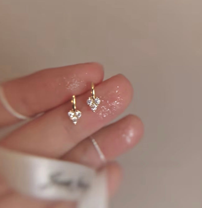 Delicate Heart Zirconia Earrings