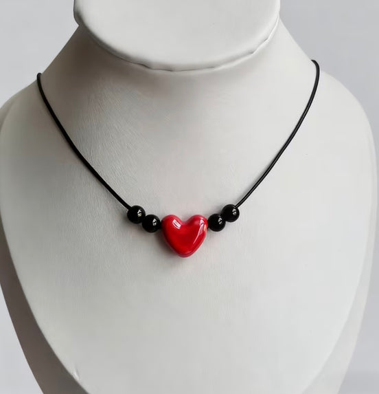🖤 Black Beaded Choker Necklace with Red Heart ❤️