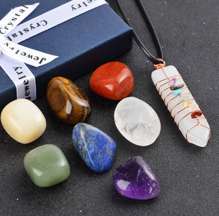 💎 Chakra Crystal Stone Set with Amulet ✨