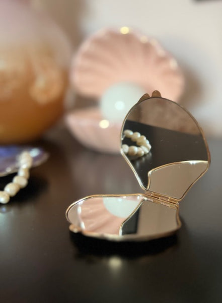Clam Shell Compact Mirror