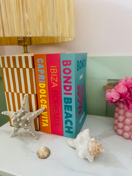 Tropical Display Books x3